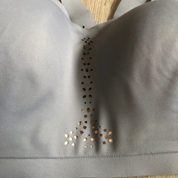 Sized Sports Bra - Picture 3 of 9